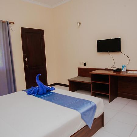 Hotel Medana Bay Marina à Paloh Extérieur photo