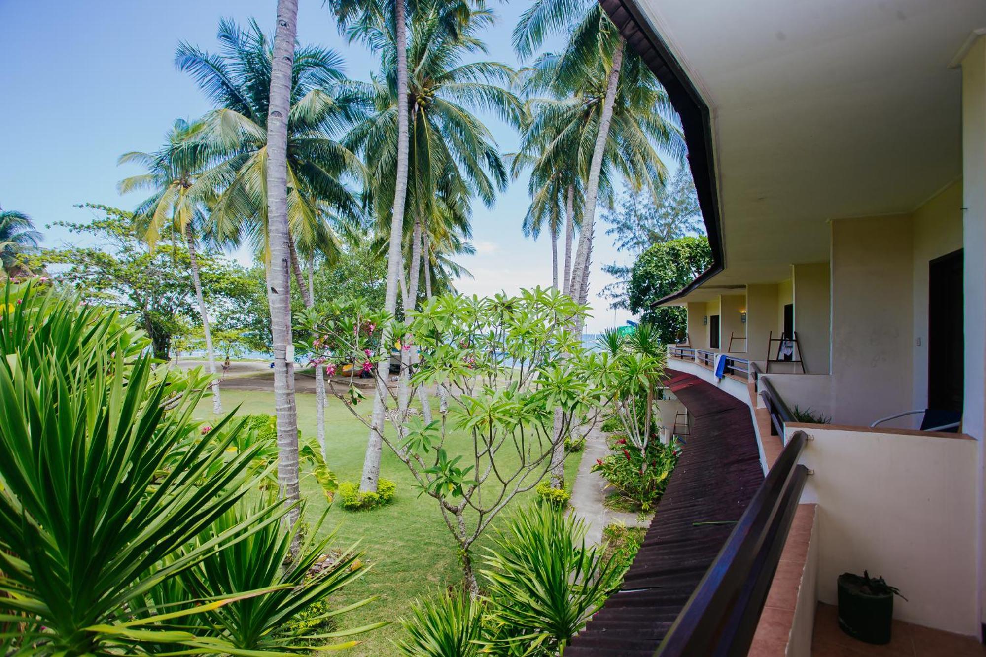 Hotel Medana Bay Marina à Paloh Extérieur photo